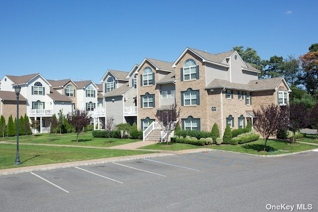 Building Photo - 1 Village Plaza Dr