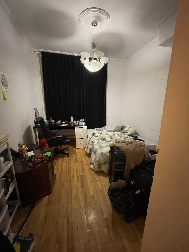 Building Photo - 3422 Rue Durocher