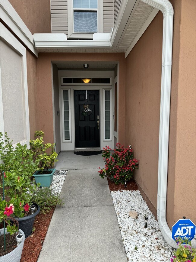 Building Photo - Willowbrook - Oakleaf