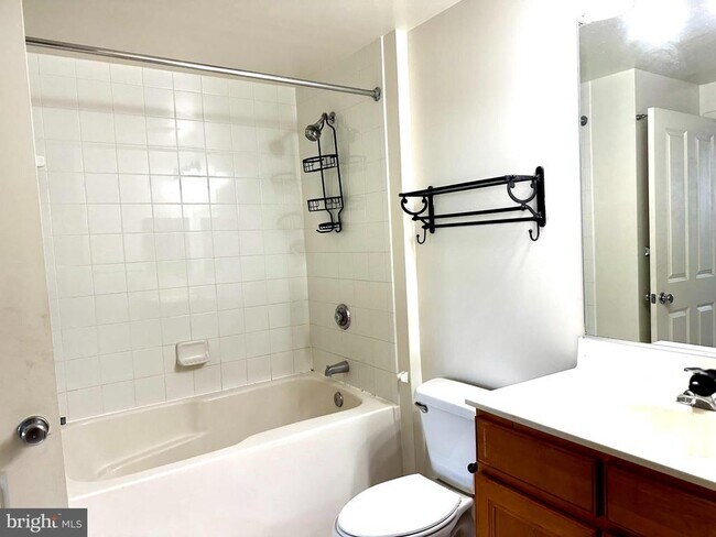 Building Photo - 4480 Market Commons Dr