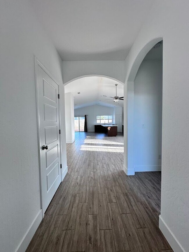 Foto del edificio - Newly Built 4-Bed Home