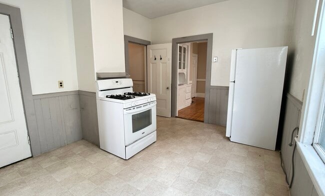 Building Photo - 55 Rindge Ave