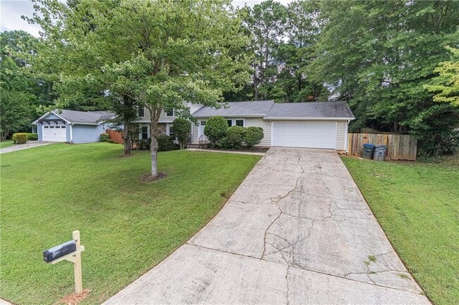 Building Photo - 495 Ansley Dr