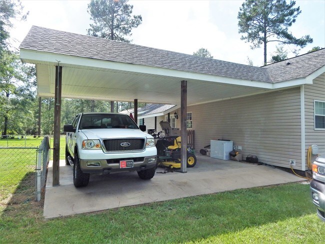 Building Photo - 273 Bradford Rd