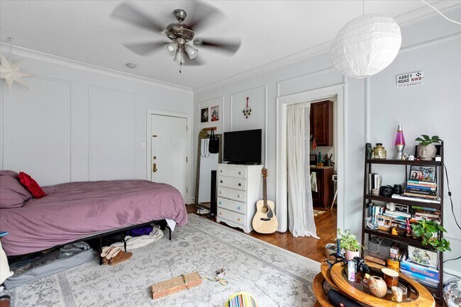 Foto del edificio - 3449 N Elaine Pl