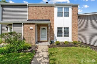Building Photo - 360 Constitution Cir