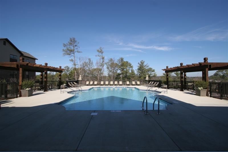 Primary Photo - The Overlook on Riverhaven