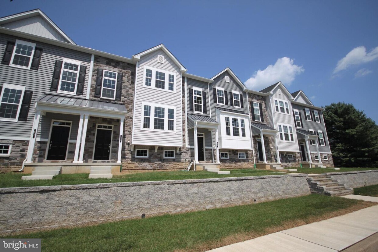 23 Church St, Chalfont, PA 18914 Townhome Rentals in Chalfont PA