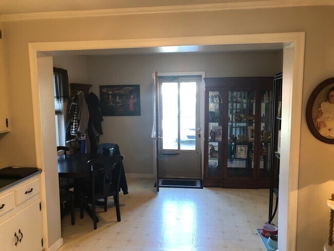 Dining Room - 2380 Troy Sidney Rd