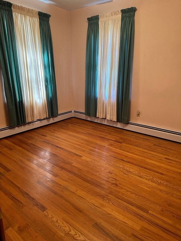Building Photo - Beautiful 4 bedroom home in York, PA!