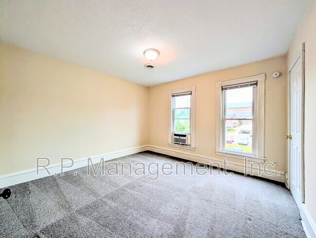 Foto del edificio - 340 16th Ave NE