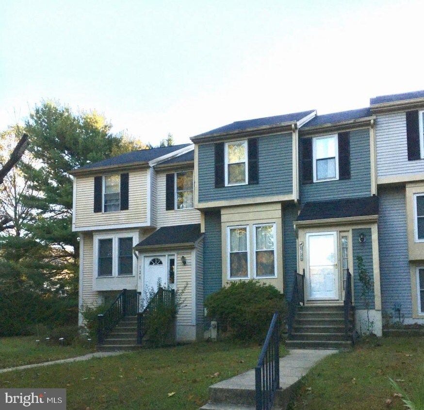 Primary Photo - 6126 Cedar Wood Dr