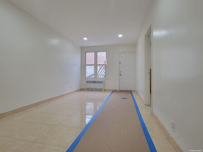 Building Photo - 9919 Avenue L