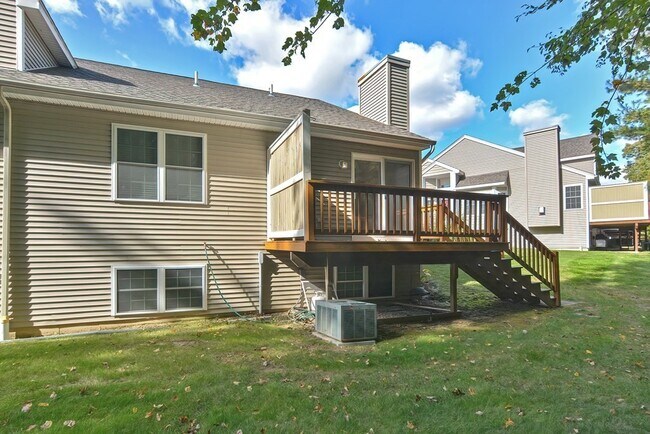 Building Photo - 123 Lordvale Blvd