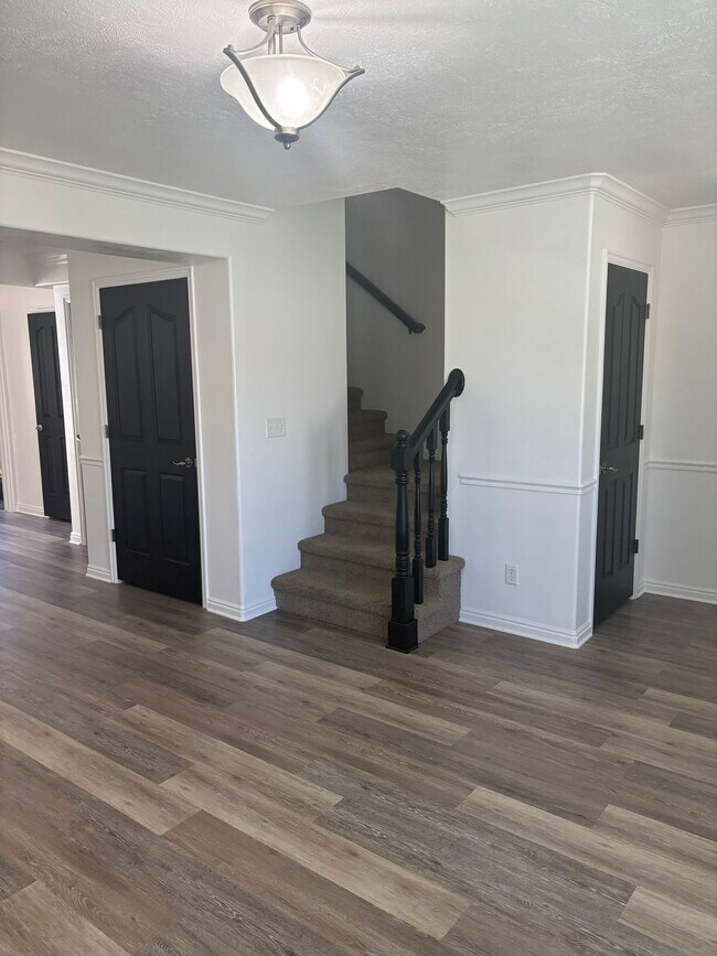 Foto del edificio - 884 Liberty Ln
