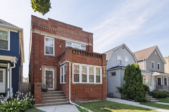 Building Photo - 4847 W Hutchinson St
