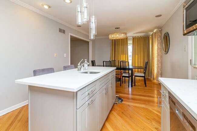 Foto del edificio - 432 S Dale Ave