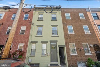 Building Photo - 626 Carpenter St