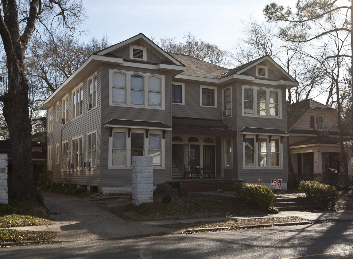 Building Photo - 2105 Highland Ave