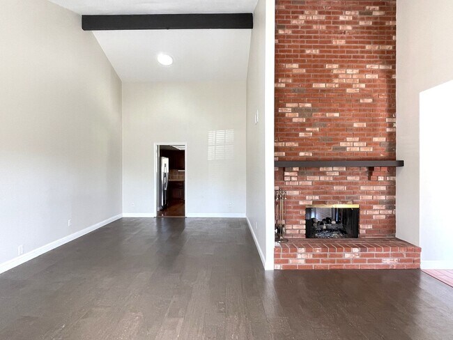 Foto del edificio - Beautiful Mesa Oaks Home