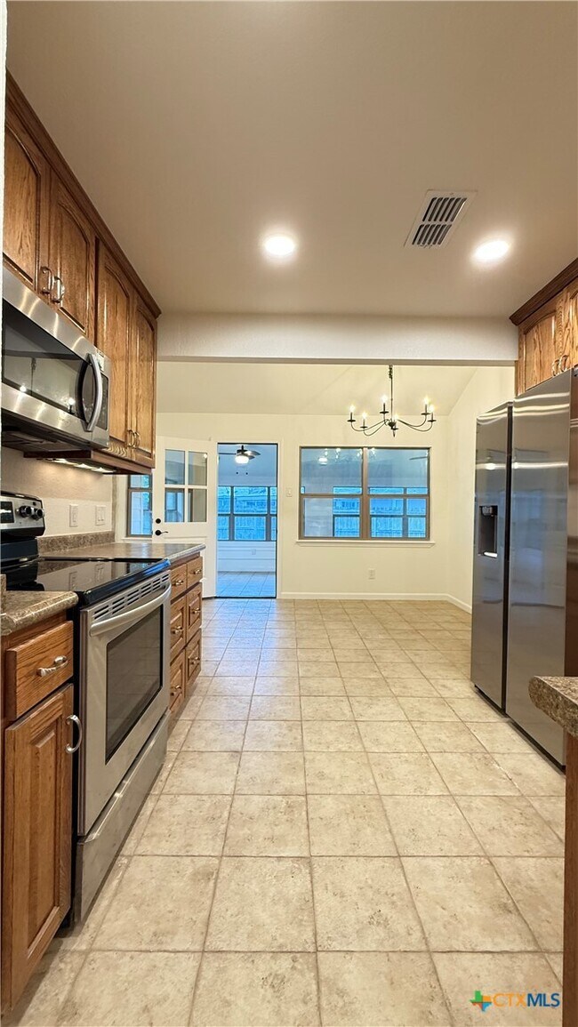 Foto del edificio - 301 Westbend Cir