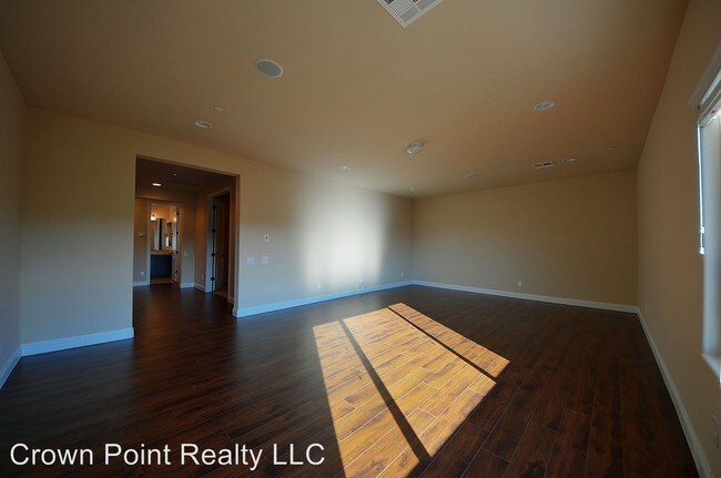 Building Photo - 5 br, 2.5 bath House - 6461 Mount Eden Avenue