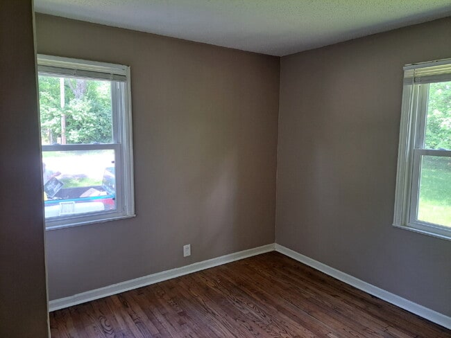 Building Photo - 10196 Winkler Dr