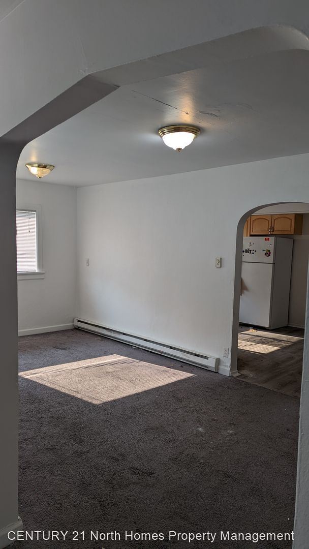 Building Photo - 3 br, 1 bath House - 1815 Broadway Ave #A