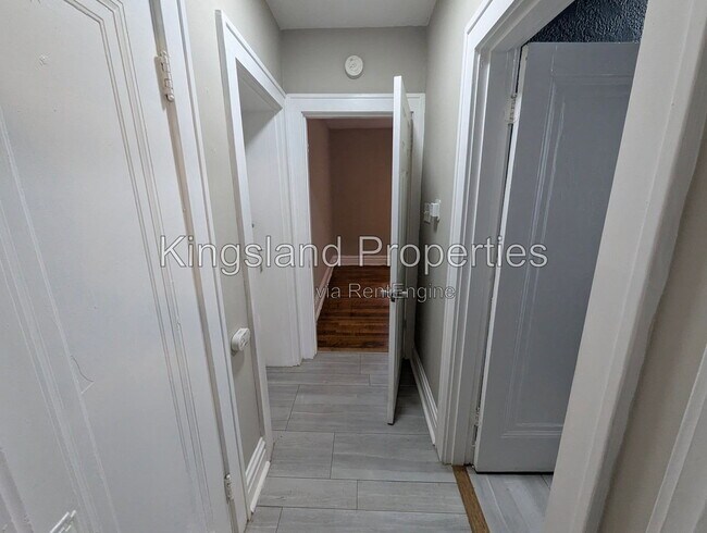 Foto del edificio - 5015 Mardel Ave