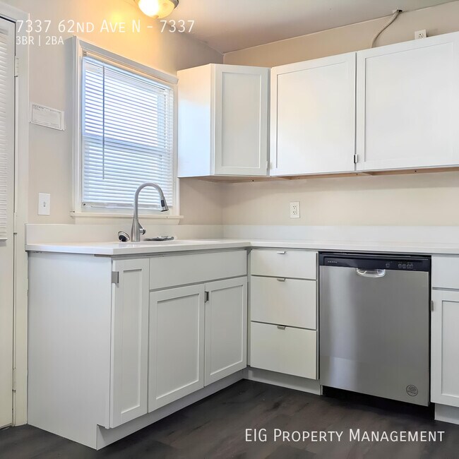 Foto del edificio - 7337 62nd Ave N