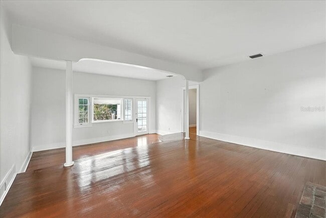 Building Photo - 500 Gatlin Ave