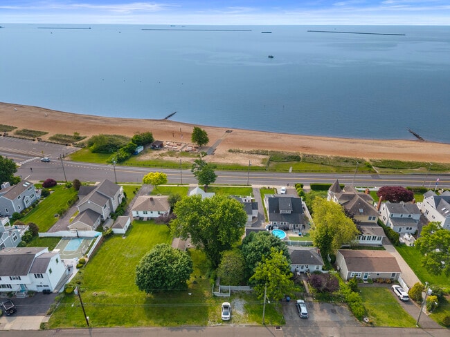 Building Photo - 792 Ocean Ave