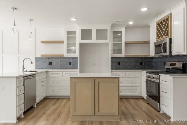 Building Photo - 101 N Atlanta St