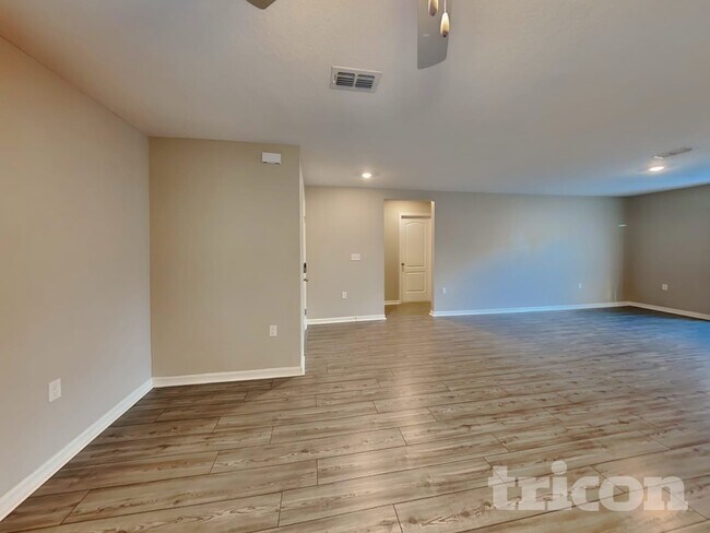 Building Photo - 44 Pritchard Dr