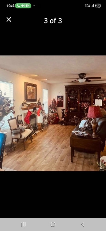 Building Photo - 452 MacKenzie Pl