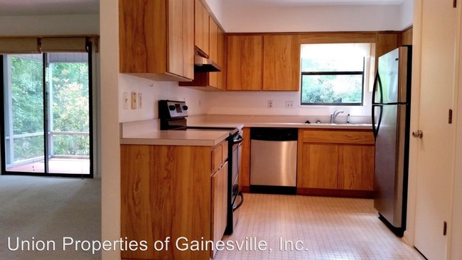 Building Photo - 2 br, 2 bath House - 3868 NW 86TH BLVD