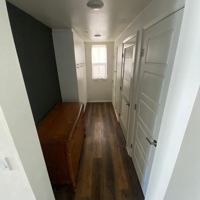 Foto del edificio - 5200 Beachside Ln