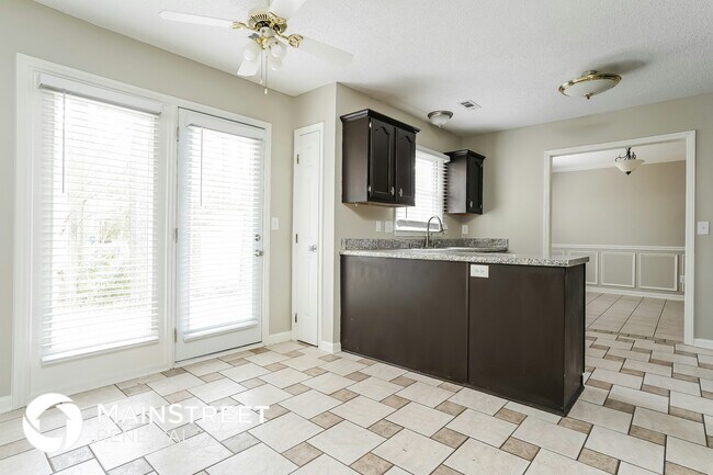 Foto del edificio - 3540 Limber Ln