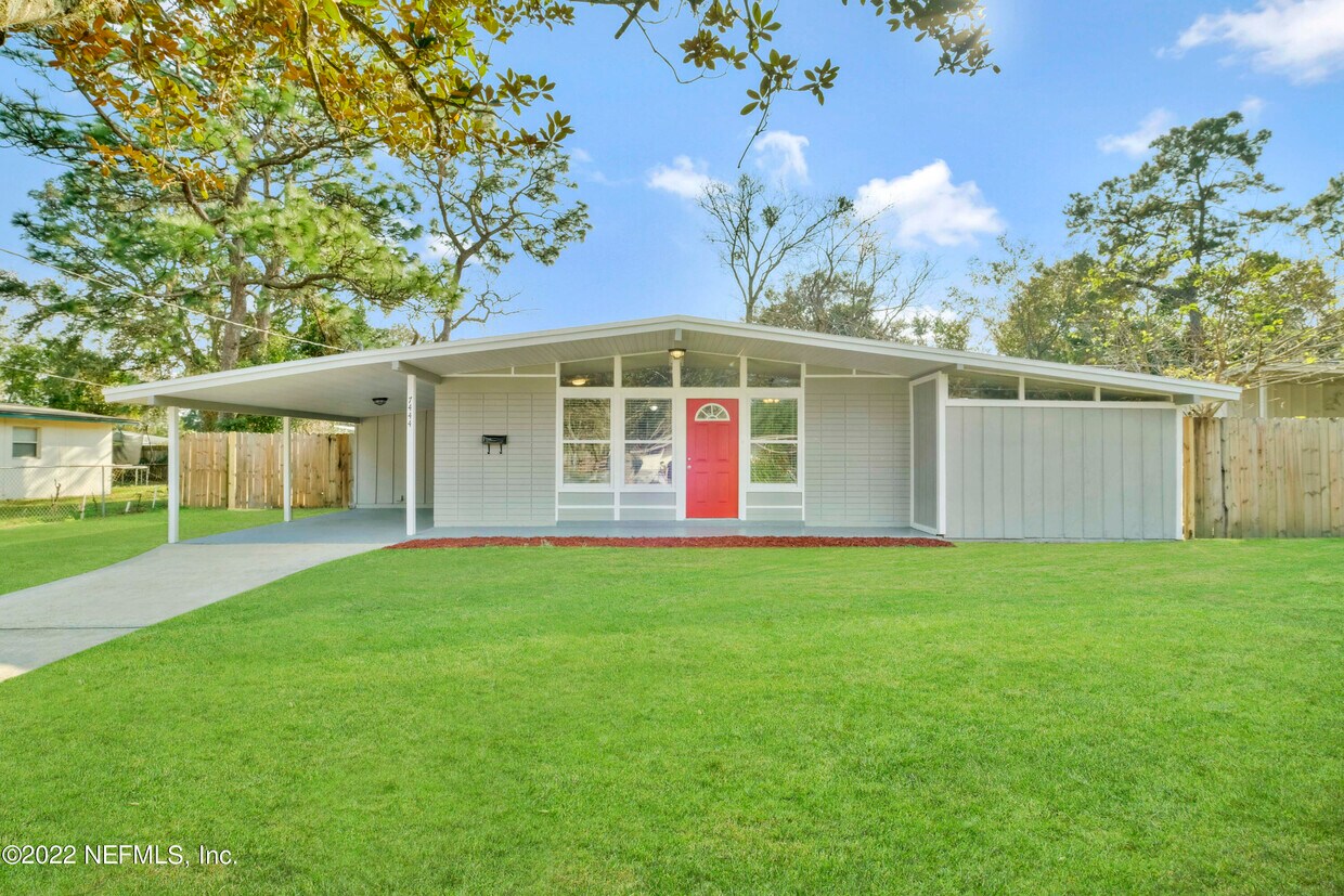 Primary Photo - 7444 Sandhurst Rd S