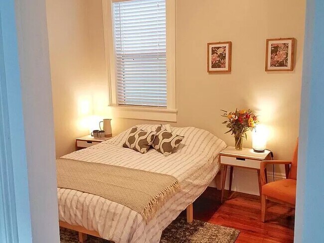 Building Photo - Beautiful Apartment available for rent.