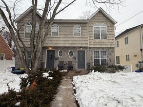 Building Photo - 62 A Linwood Rd N