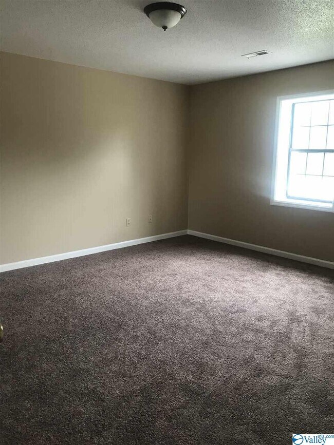 Building Photo - 2913 Wimberly Dr SW