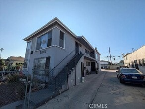 Building Photo - 5847 Denver Ave