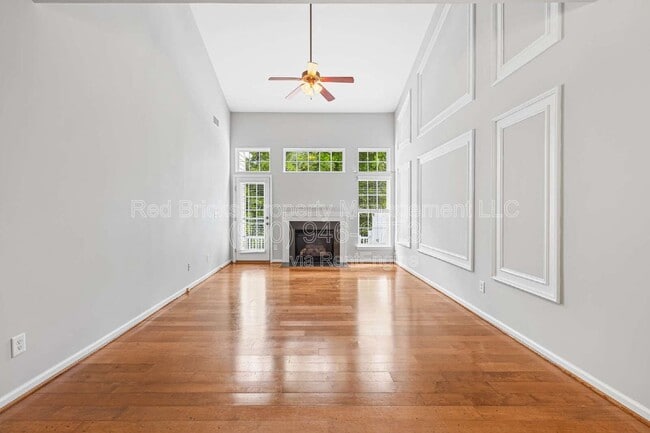 Building Photo - 9425 Shumacher Ave NW