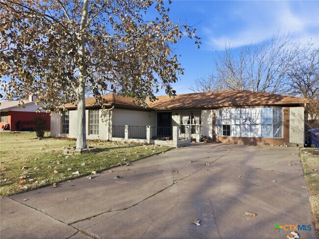 Foto del edificio - 610 Creek St