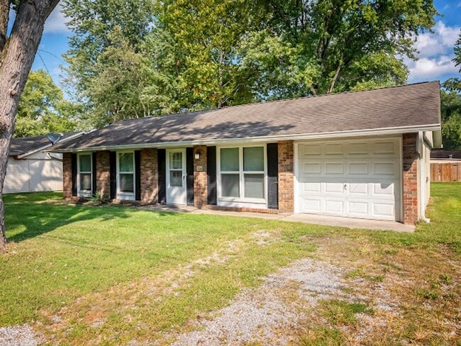 Building Photo - Nice Ranch Style Home