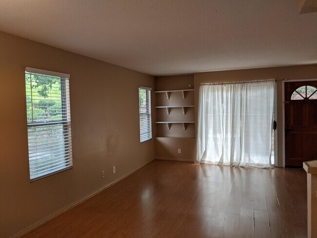 Foto del edificio - 22621 Copper Hill Dr