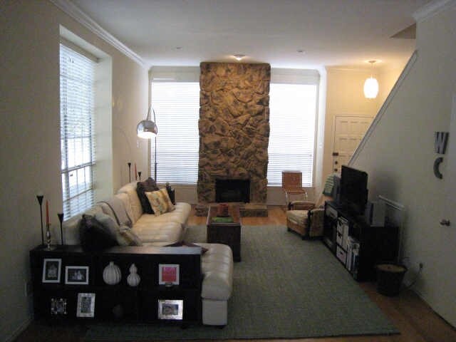  - 2815 Welborn St