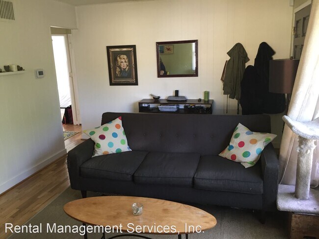 Foto del edificio - 2 br, 1 bath House - 7127 N Syracuse St