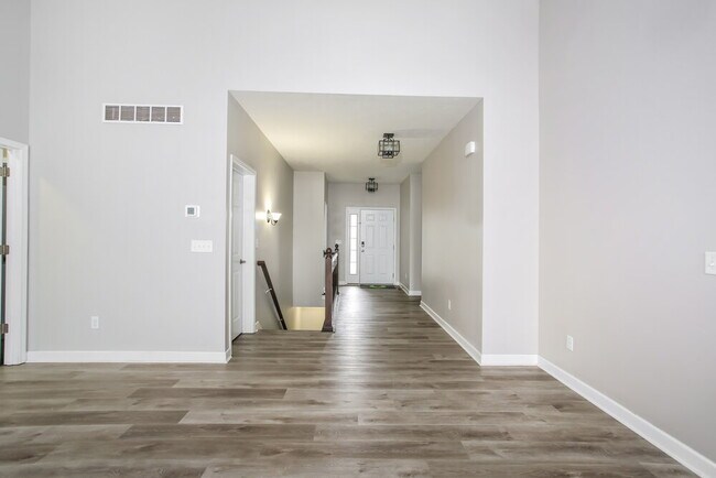 Foto del edificio - 4423 Edgarton Dr